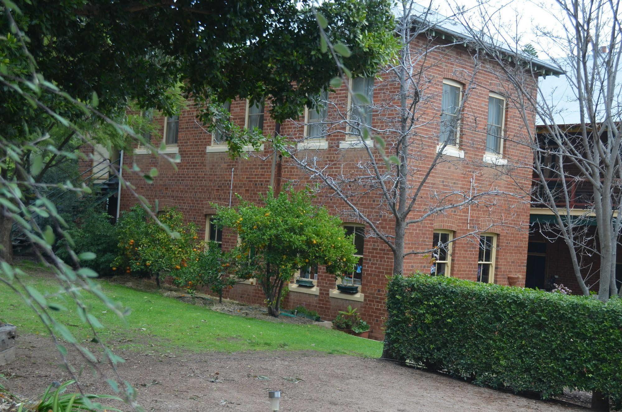 Old Parkes Convent Bed and Breakfast Buitenkant foto